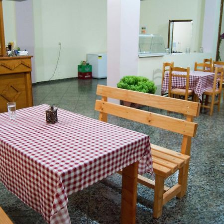 Let Rooms Lukova Exterior foto