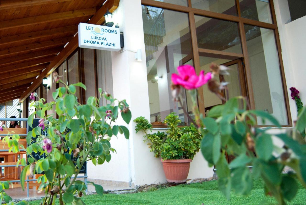 Let Rooms Lukova Exterior foto